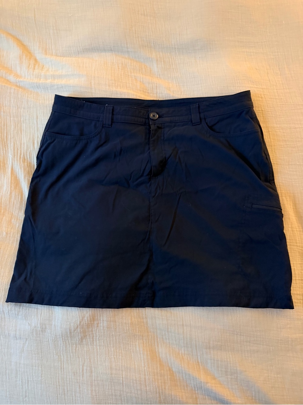 Eddie Bauer black Skort with Pockets